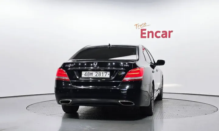 Hyundai Equus