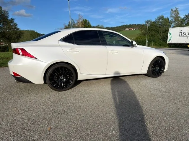 Lexus IS 250
