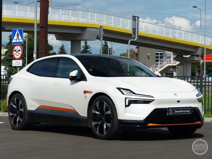 Polestar 4