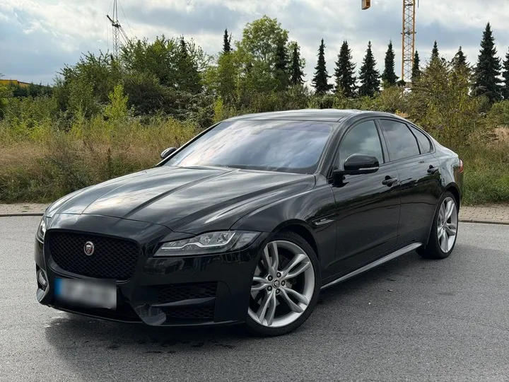 Jaguar XF