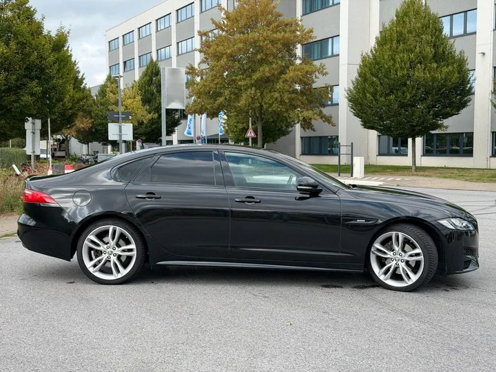 Jaguar XF