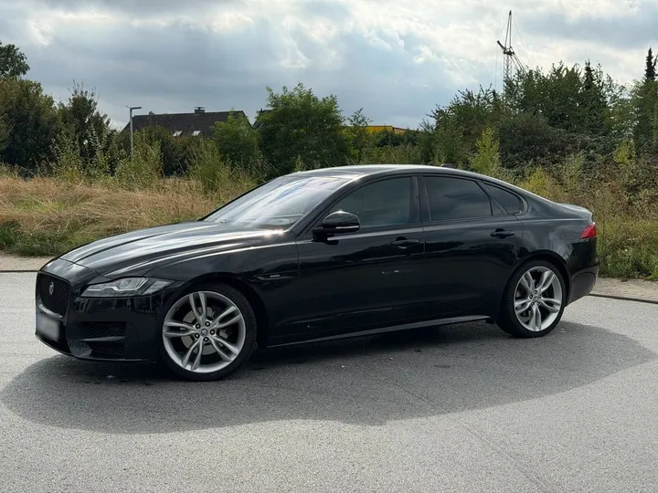 Jaguar XF