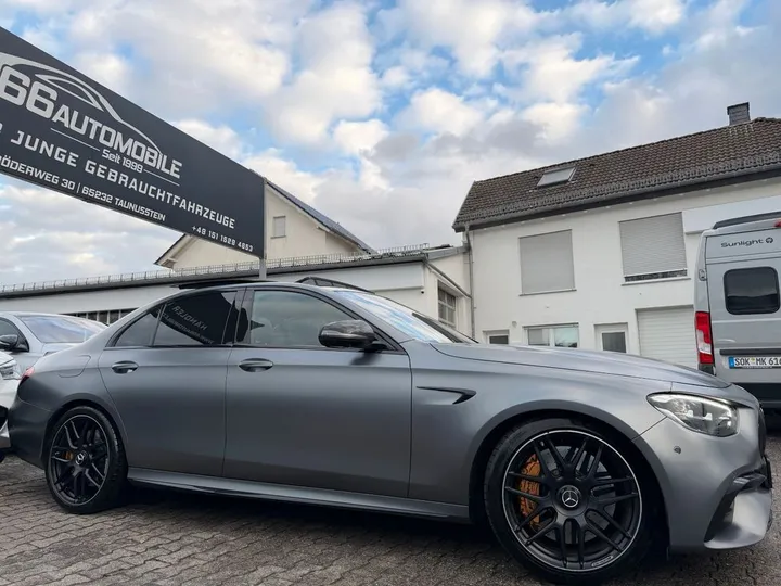 Mercedes-Benz E 63 AMG