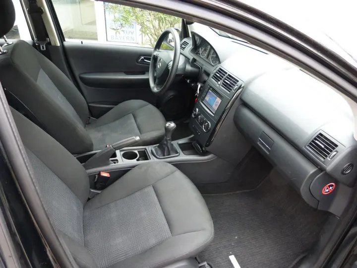 Mercedes-Benz A 160