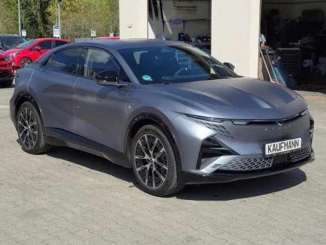 Alpine A390