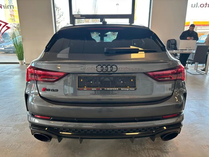 Audi RSQ3