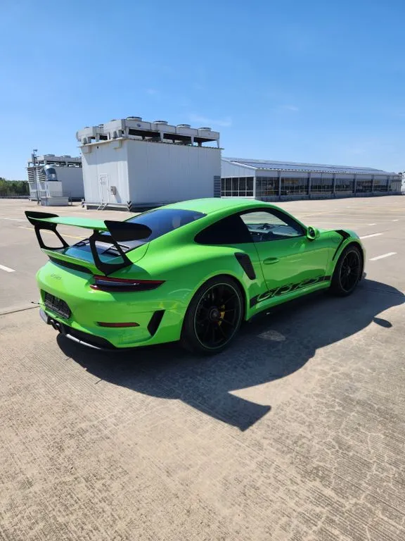 Porsche 911