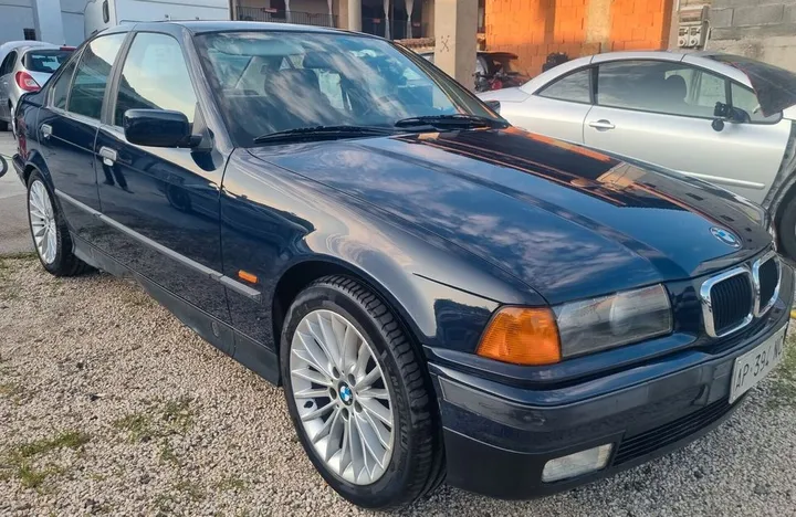 BMW 318