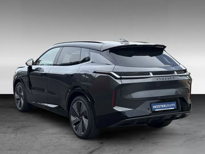 Lynk&Co 08