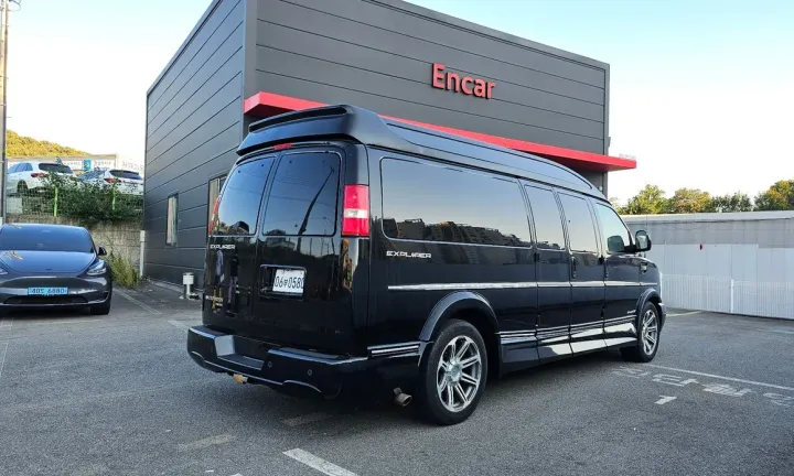 Chevrolet Express Van