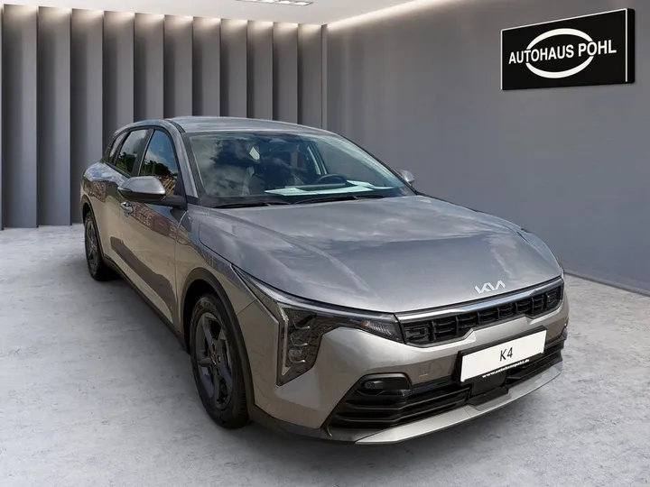 Kia K4