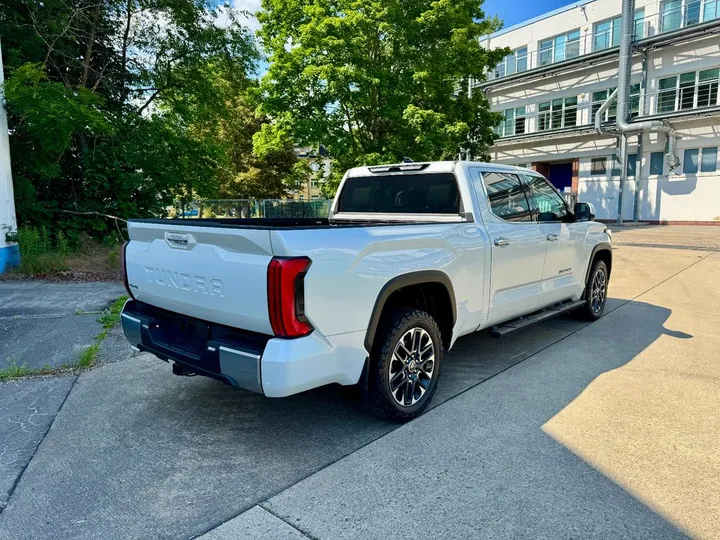 Toyota Tundra