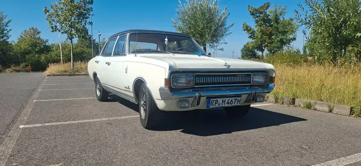 Opel Commodore