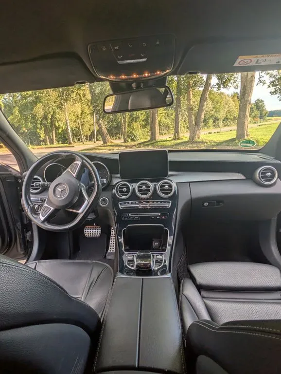 Mercedes-Benz C 220