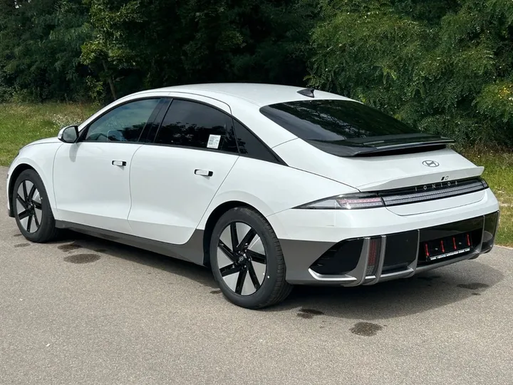 Hyundai IONIQ 6