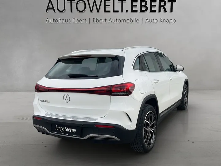 Mercedes-Benz EQA