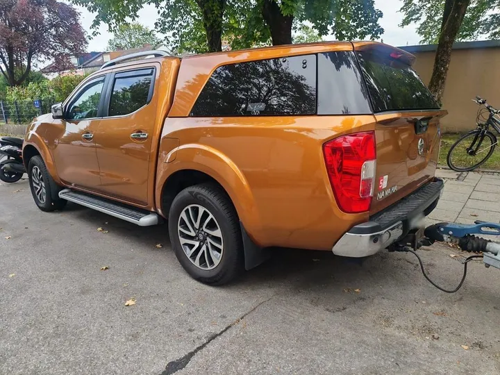 Nissan NP 300