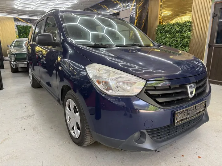 Dacia Lodgy