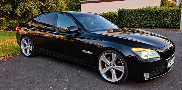 BMW 730