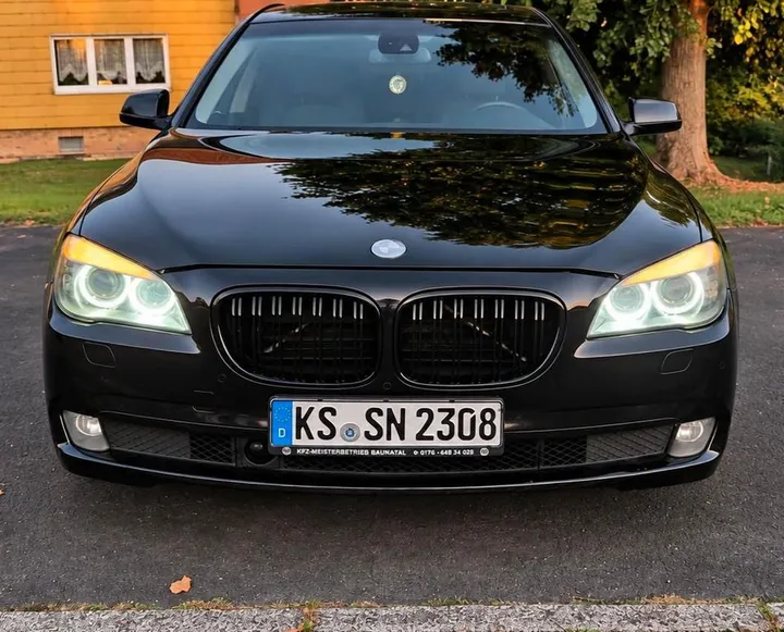 BMW 730