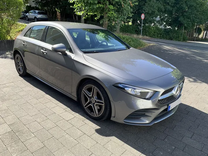 Mercedes-Benz A 200