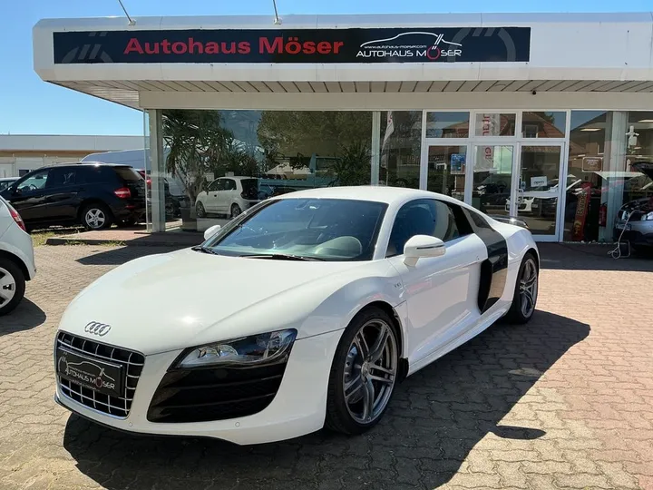 Audi R8