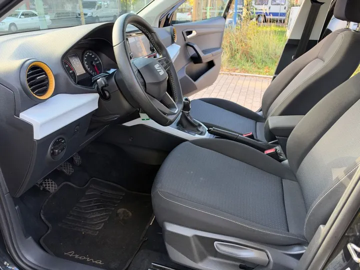 Seat Arona