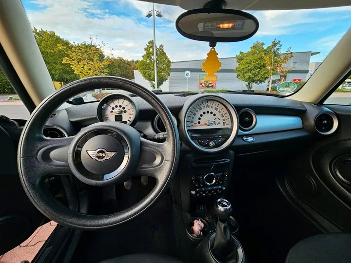 MINI ONE