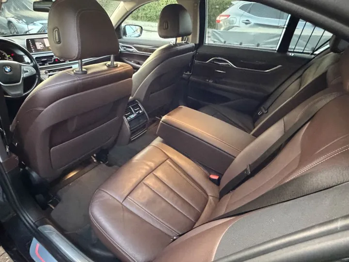 BMW 725
