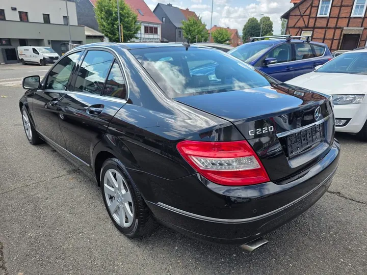 Mercedes-Benz C 220
