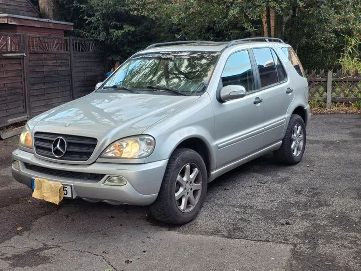Mercedes-Benz ML 270