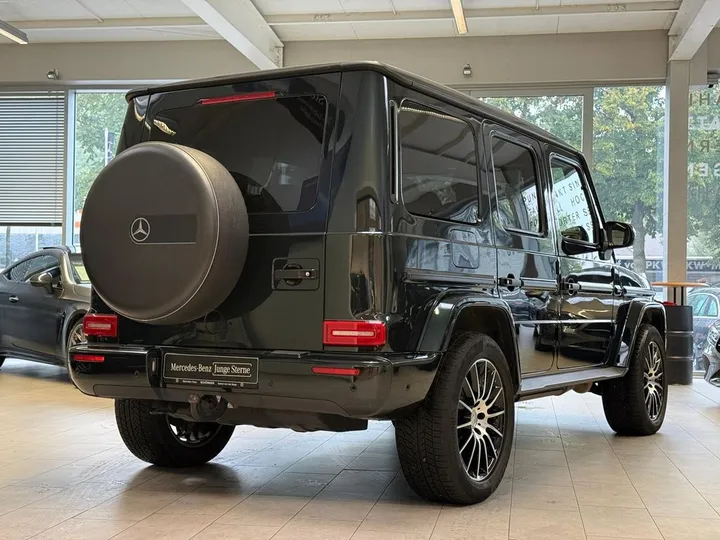 Mercedes-Benz G 400
