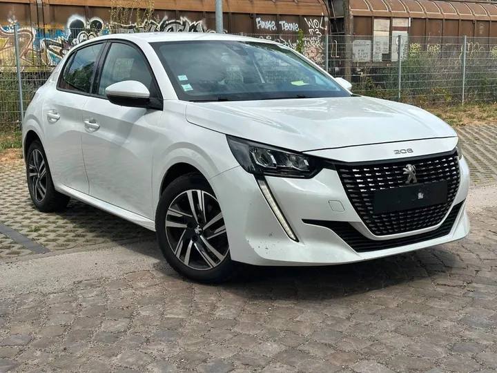 Peugeot 208