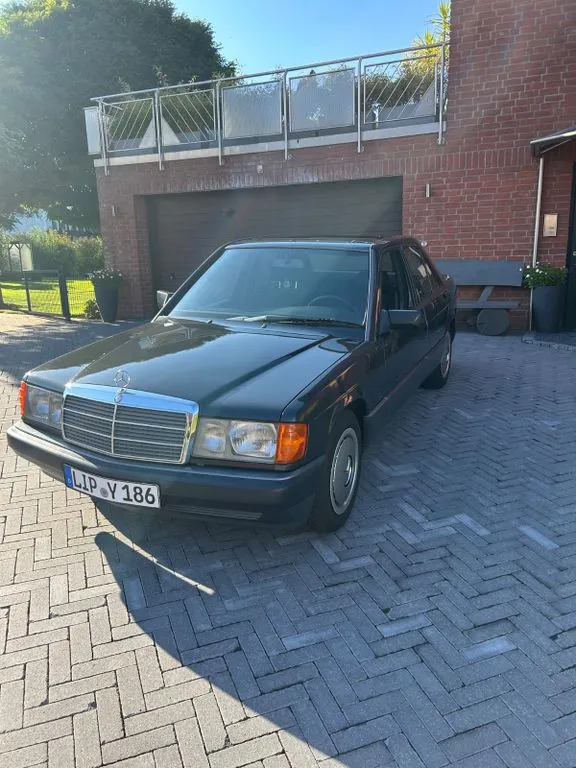 Mercedes-Benz 190