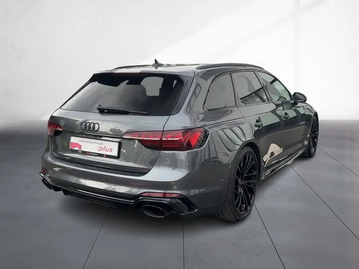 Audi RS4
