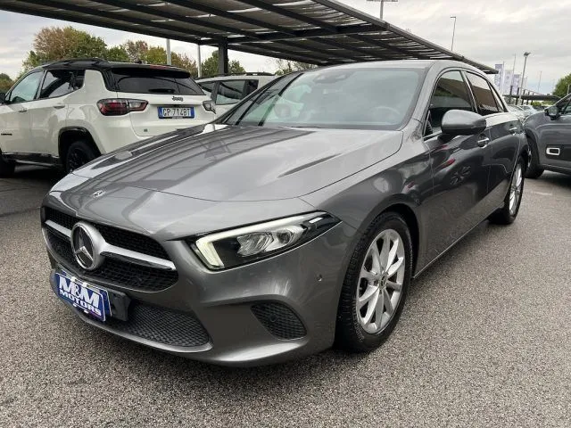 Mercedes-Benz A 180