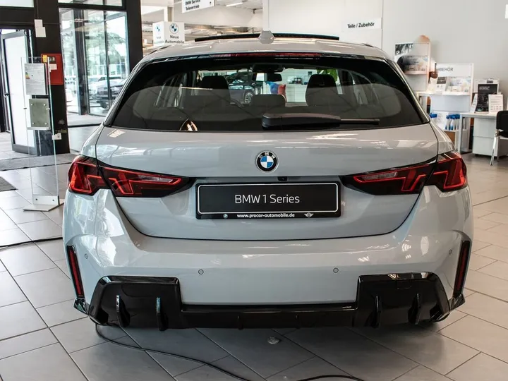 BMW 120