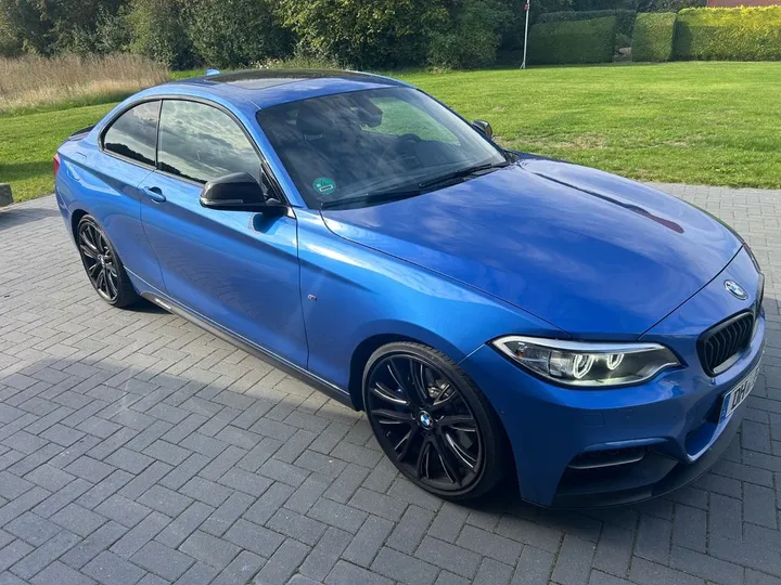 BMW M235