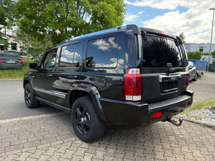 Jeep Commander