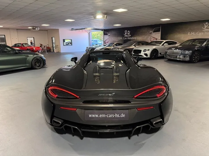 McLaren 570S