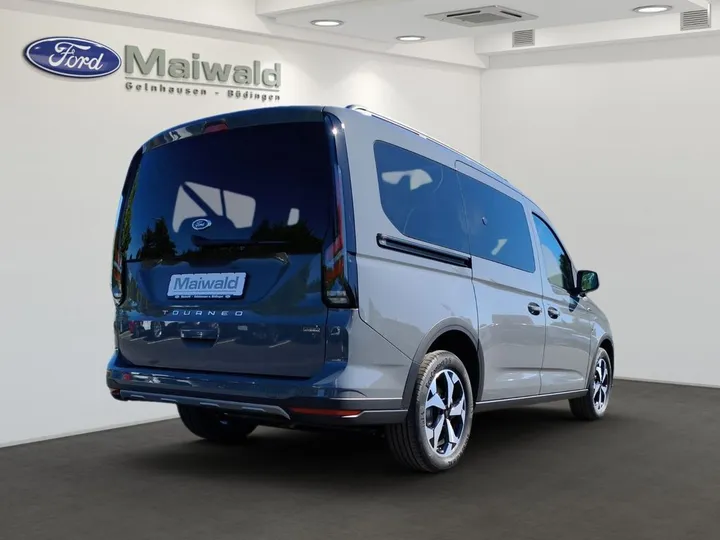 Ford Grand Tourneo