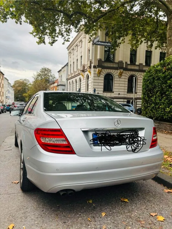 Mercedes-Benz C 200