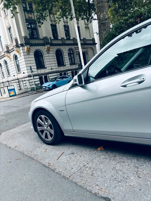 Mercedes-Benz C 200