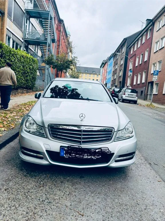 Mercedes-Benz C 200
