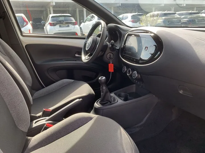 Toyota Aygo (X)