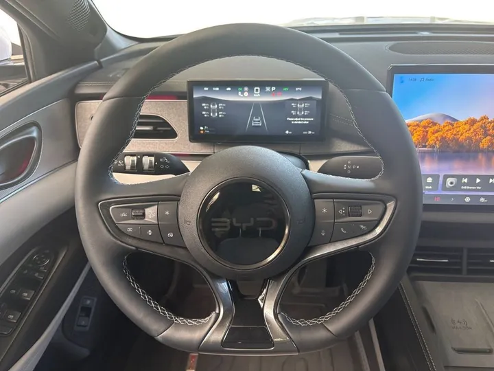 BYD SEAL 6