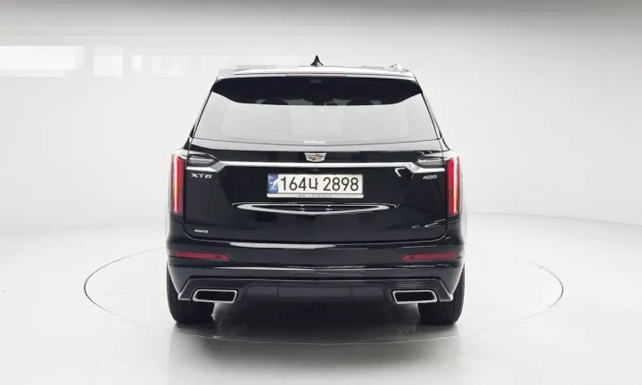 Cadillac XT6
