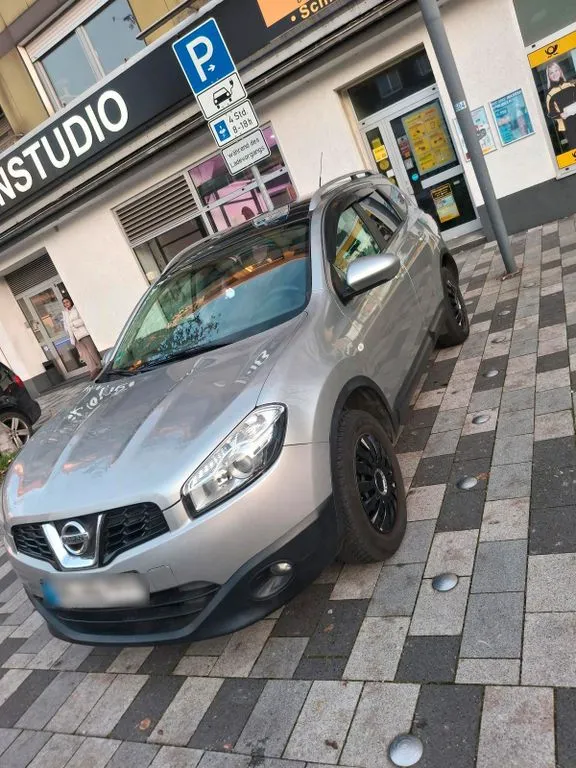 Nissan Qashqai+2