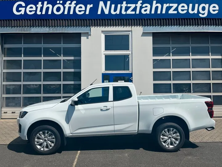 Isuzu D-Max