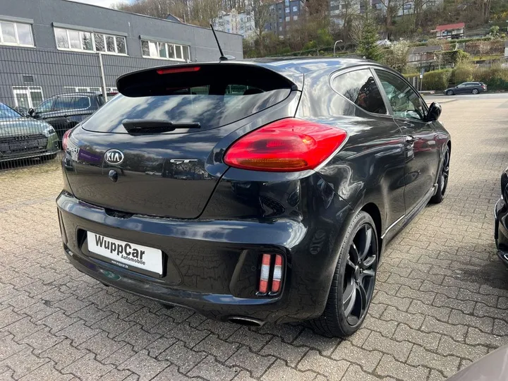 Kia pro cee'd / ProCeed